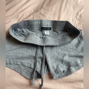 Gray shorts very good condition size m